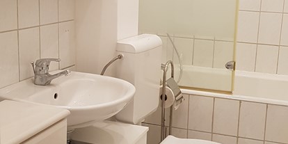 Monteurwohnung - Badezimmer: eigenes Bad - Sachsen - Bad - McGoodnight - Monteurwohnung Nähe Dresden, bis zu 20 Personen