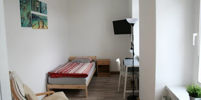 Monteurwohnung - Küche: Gemeinschaftsküche - Sachsen - Einzelzimmer mit Fernseher - McGoodnight - Monteurwohnung Nähe Dresden, bis zu 20 Personen