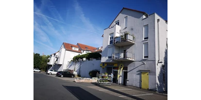 Monteurwohnung - Parkplatz: kostenlose Parkplätze in der Straße - Speyer - Eppelheim für 3 Personen (W-Lan, SAT-TV, Küche, Garten) !!!!