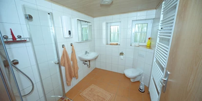 Monteurwohnung - Badezimmer: eigenes Bad - Söhrewald - Ferienwohnung & Monteurunterkunft Gauder