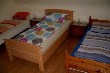 Monteurwohnung: Dreibettzimmer mit Einzelbetten im Nordschwarzwald -  Monteurwohnung Nordschwarzwald