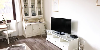 Monteurwohnung - Hund erlaubt - Schleswig-Holstein - XXL Fernseher - Apartment Lara Bad Schwartau
