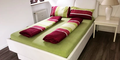 Monteurwohnung - Hund erlaubt - Schleswig-Holstein - Großes Doppelbett - Apartment Lara Bad Schwartau