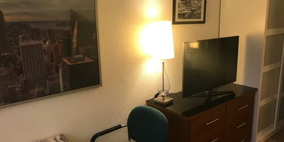 Monteurwohnung - Bettwäsche: Bettwäsche gegen Gebühr - Deutschland - Zimmer am Porscheplatz