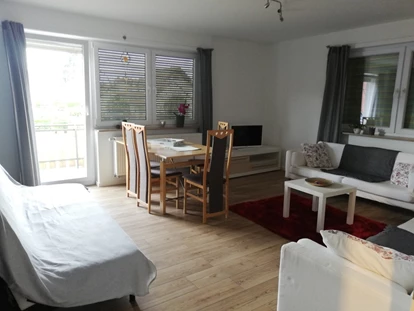 Monteurwohnung - TV - Deutschland - Wohnzimmer im Monteurzimmer Spessart-T-Raum in Triefenstein. - Spessart-T-Raum - Monteurzimmer