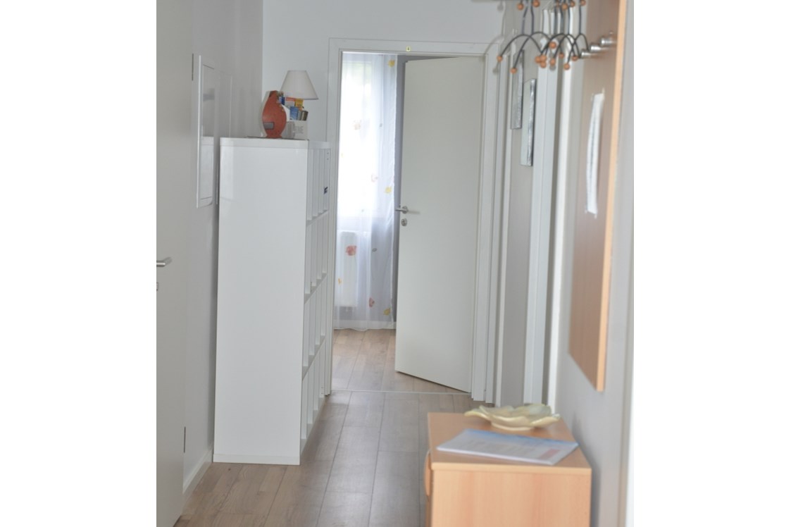 Monteurzimmer: Eingangsbereich und Flur im Monteurzimmer Spessart-T-Raum in Triefenstein. - Spessart-T-Raum - Monteurzimmer