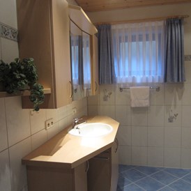 Monteurzimmer: Bad mit seperater Toilette - Ferienwohnung H. Pfeifle