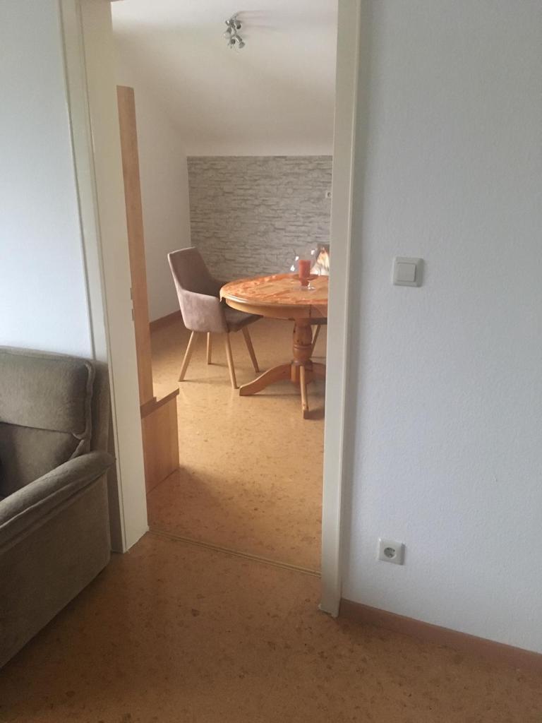Monteurwohnung - PLZ 74420 (Deutschland) - Esszimmer vom Wohnzimmer aus - Ferienwohnung Rosengarten