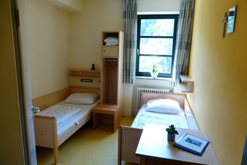 Monteurzimmer: Zweibettzimmer - Campus Prackenfels