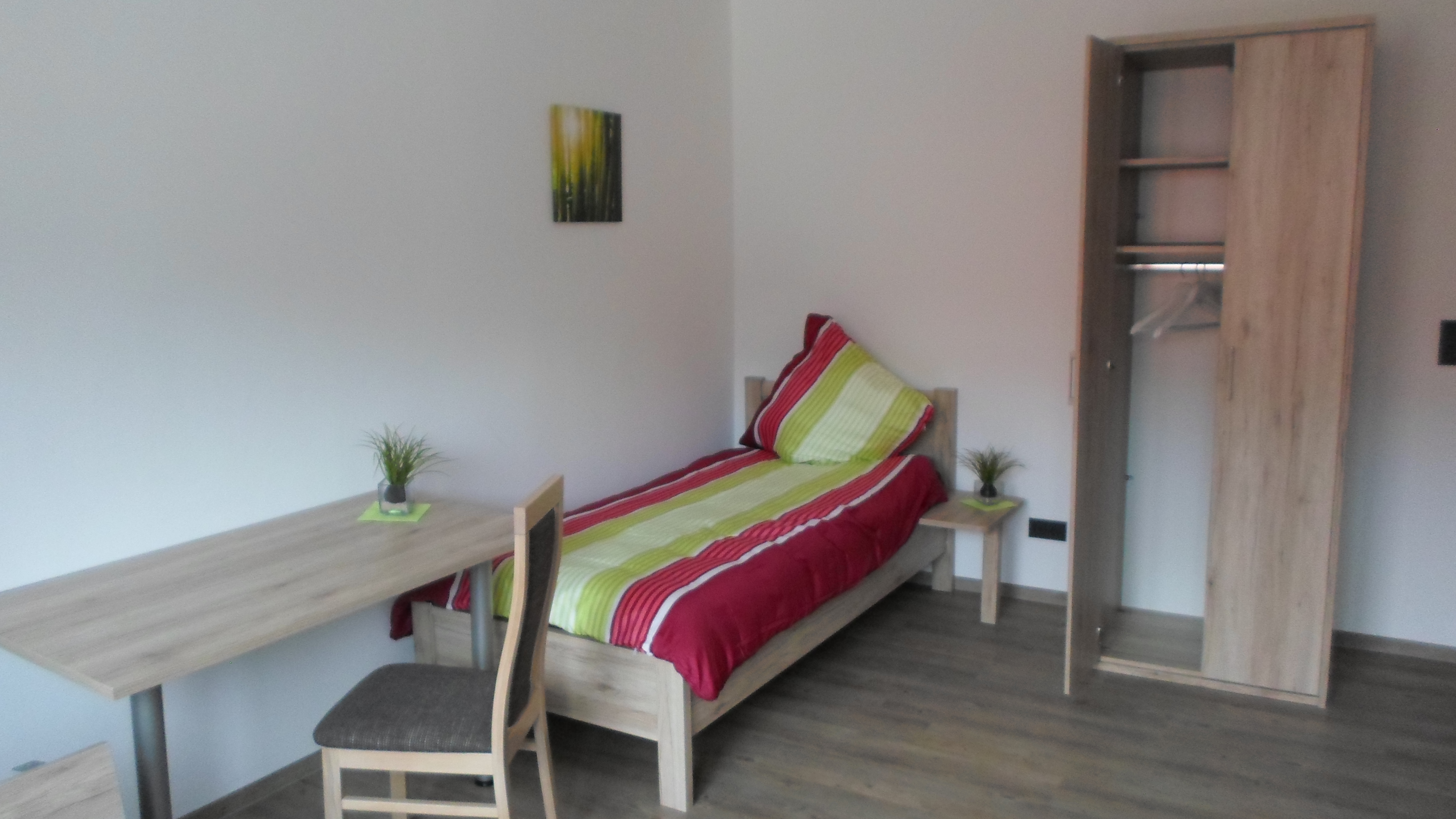 Monteurwohnung - Bettwäsche: Bettwäsche inklusive - Bayern - Monteurzimmer alle mit W-Lan - Vermietung-LIF