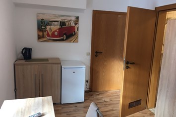 Monteurzimmer: Stilvoll eingerichtetes Einzelzimmer  - Restaurant Engel Tuttlingen Einzelzimmer und 5-7 Personen 100qm Wohnung