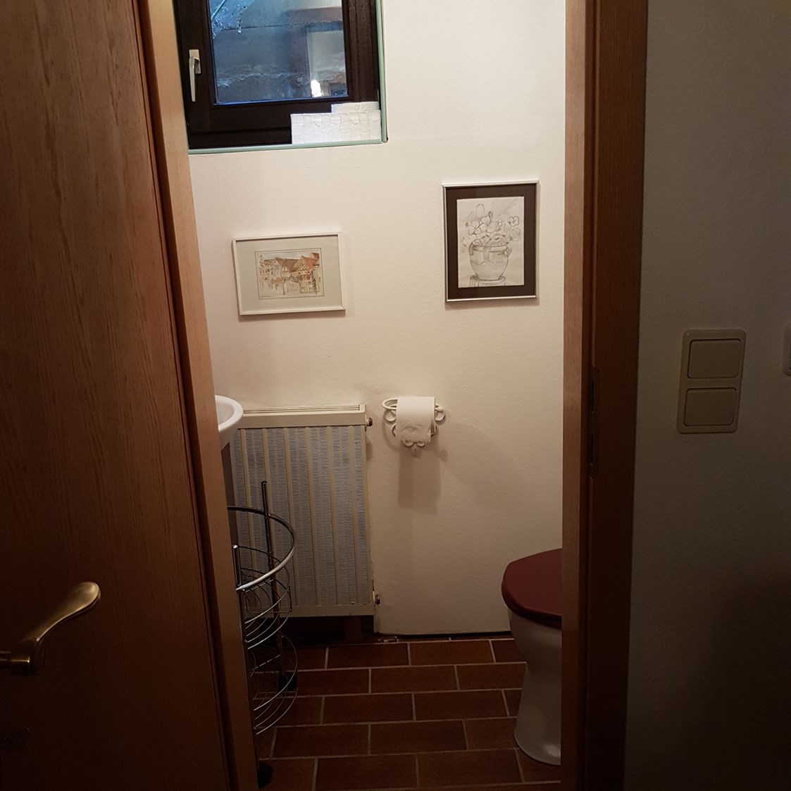 Monteurzimmer: Gäste WC - Mein Franken Haus