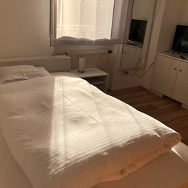 Monteurzimmer: Schlafzimmer 2
 - Gästehaus Leidersbach bei Aschaffenburg