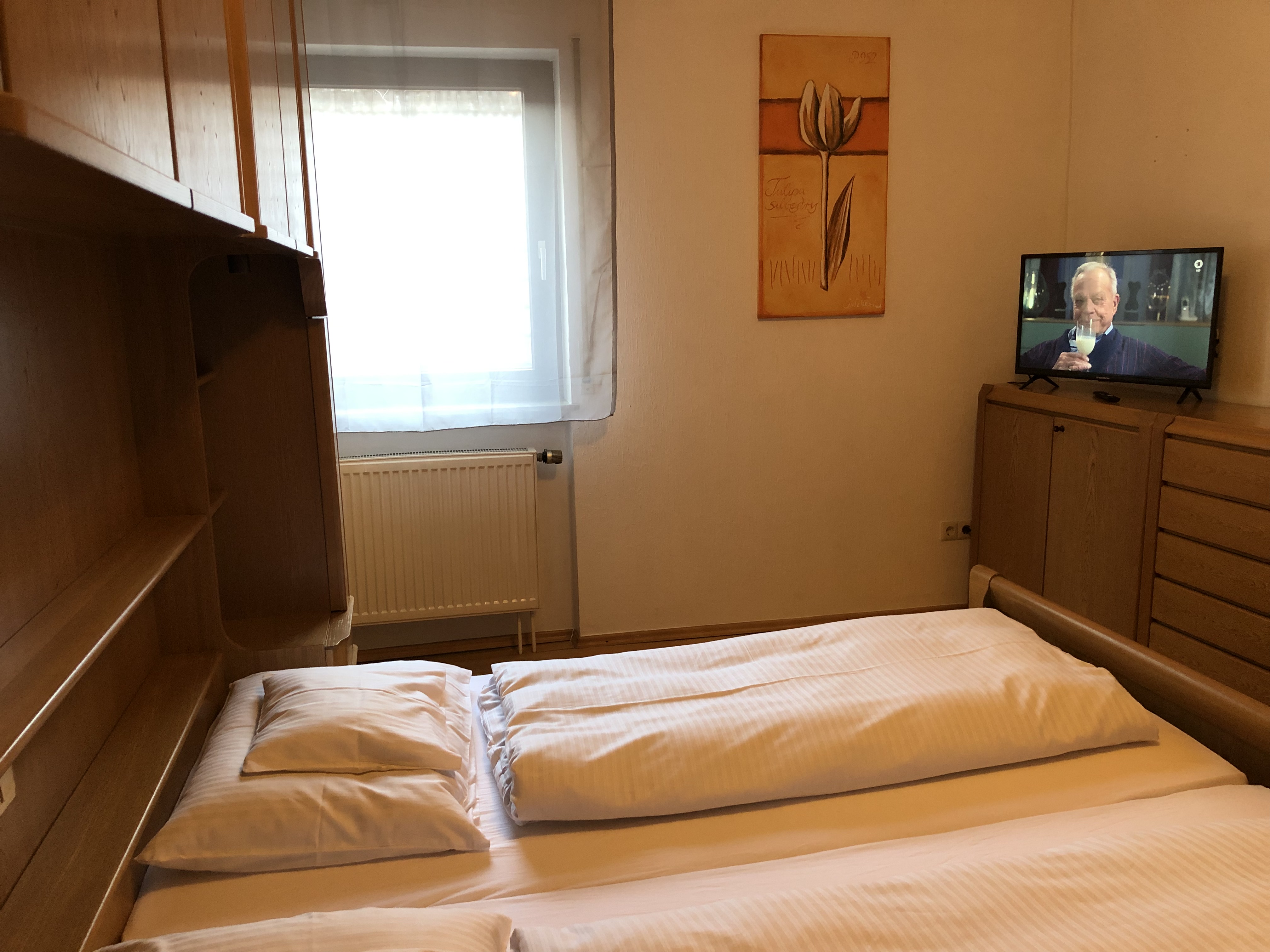 Monteurzimmer: Schlafzimmer 3
 - Gästehaus Leidersbach bei Aschaffenburg