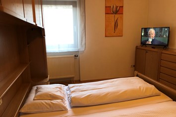 Monteurzimmer: Schlafzimmer 3
 - Gästehaus Leidersbach bei Aschaffenburg