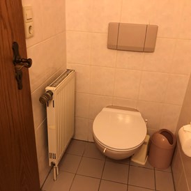 Monteurzimmer: Toilette/WC - Gästehaus Leidersbach bei Aschaffenburg