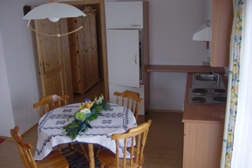 Monteurzimmer: Voll-ausgestattete Küche Wohnung Edelweiß! - Wohnungen Rauchbauer
