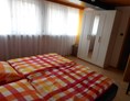 Monteurzimmer: Schlafzimmer mit Doppelbett - Ferienwohnung für Monteure/Arbeiter Weidhausser Gunzenhausen