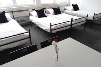 Monteurzimmer: Zimmer ab 8€