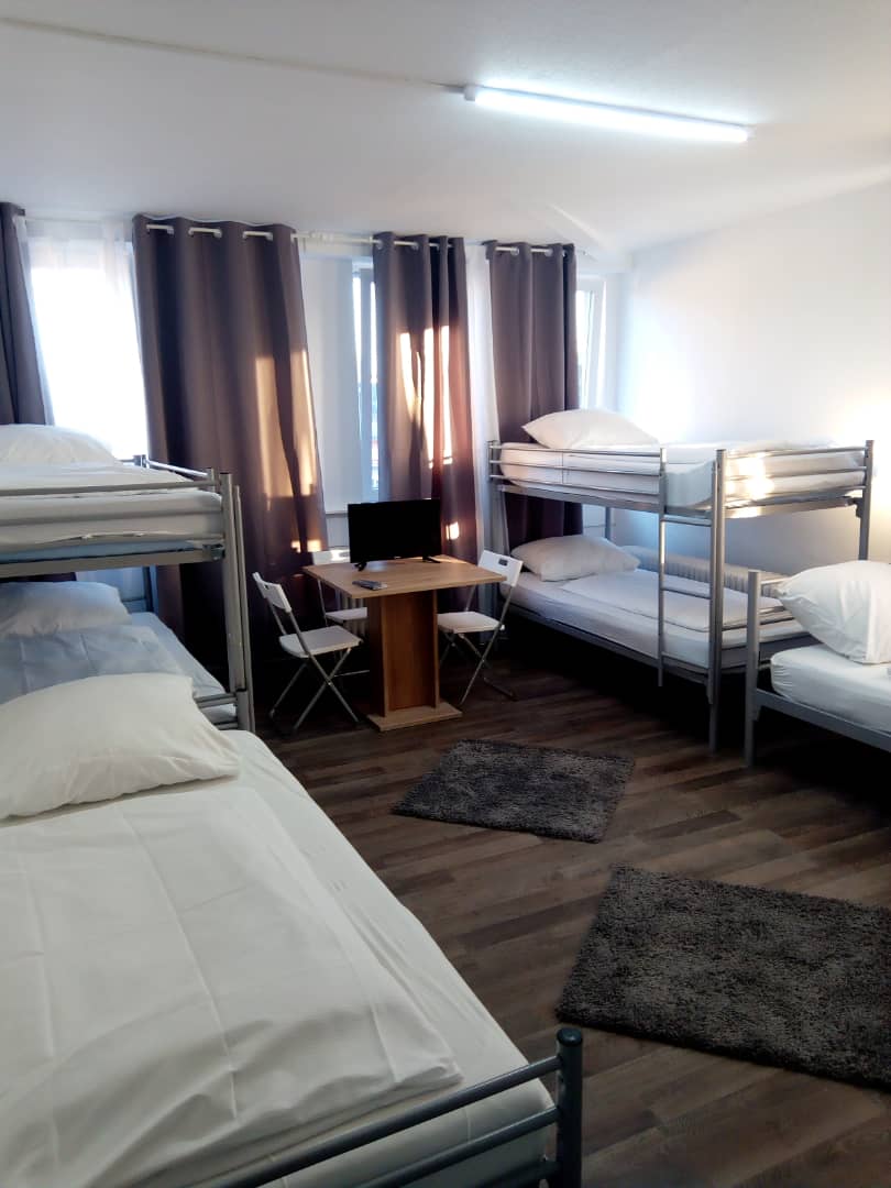 Monteurzimmer: Zimmer ab 8€