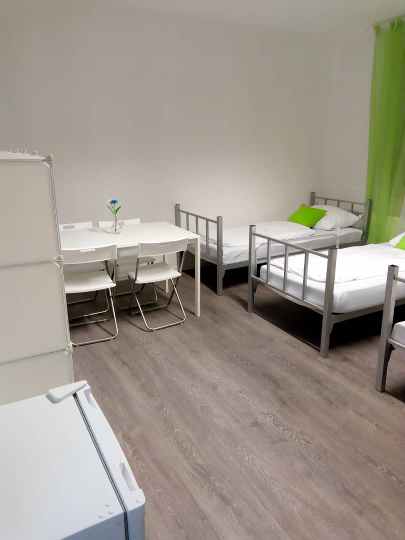 Monteurzimmer: Zimmer ab 8€