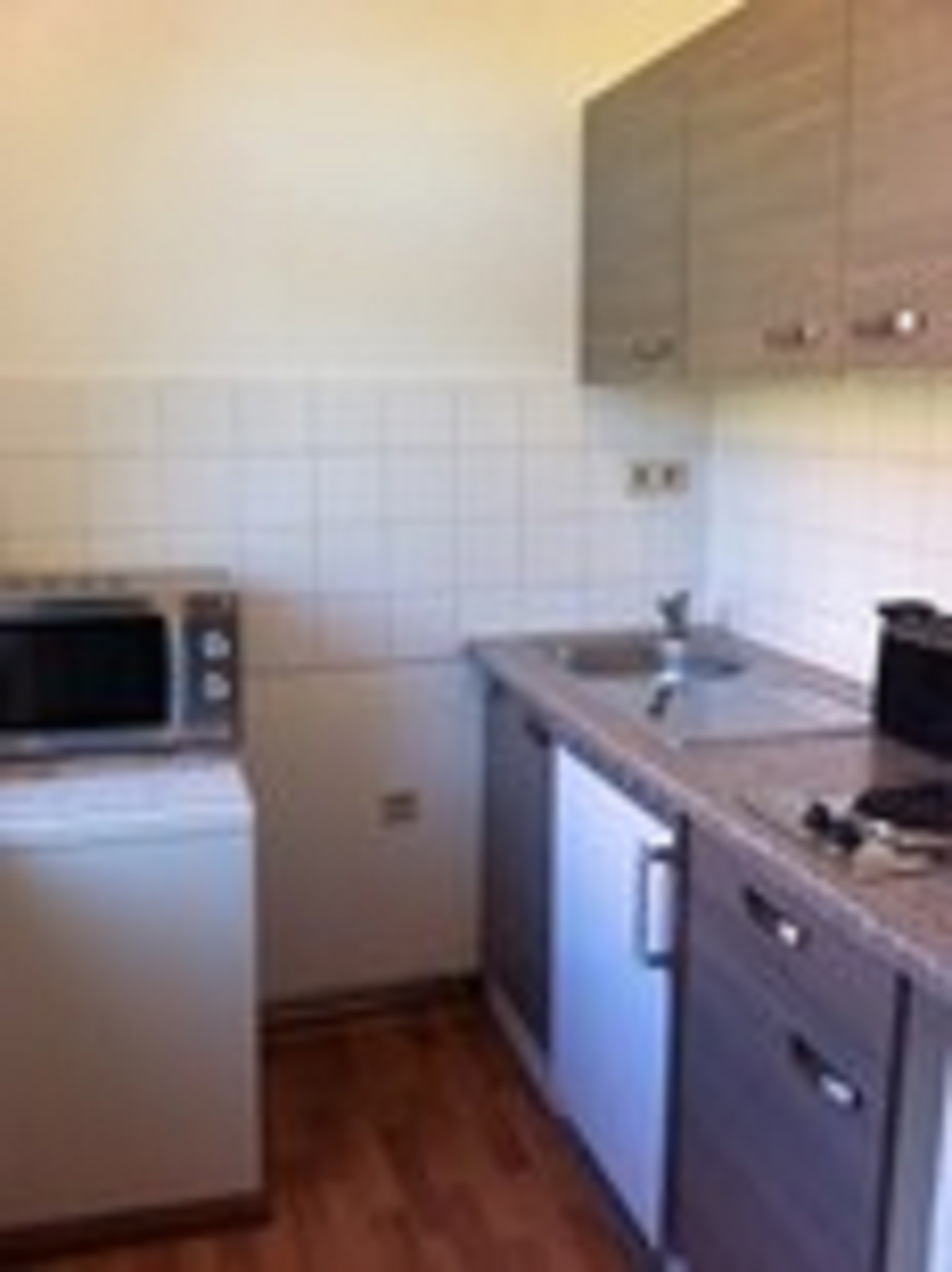 Monteurwohnung - Kühlschrank - Sachsen-Anhalt - Ferien- und Monteurwohnung bei Fam. Thomas