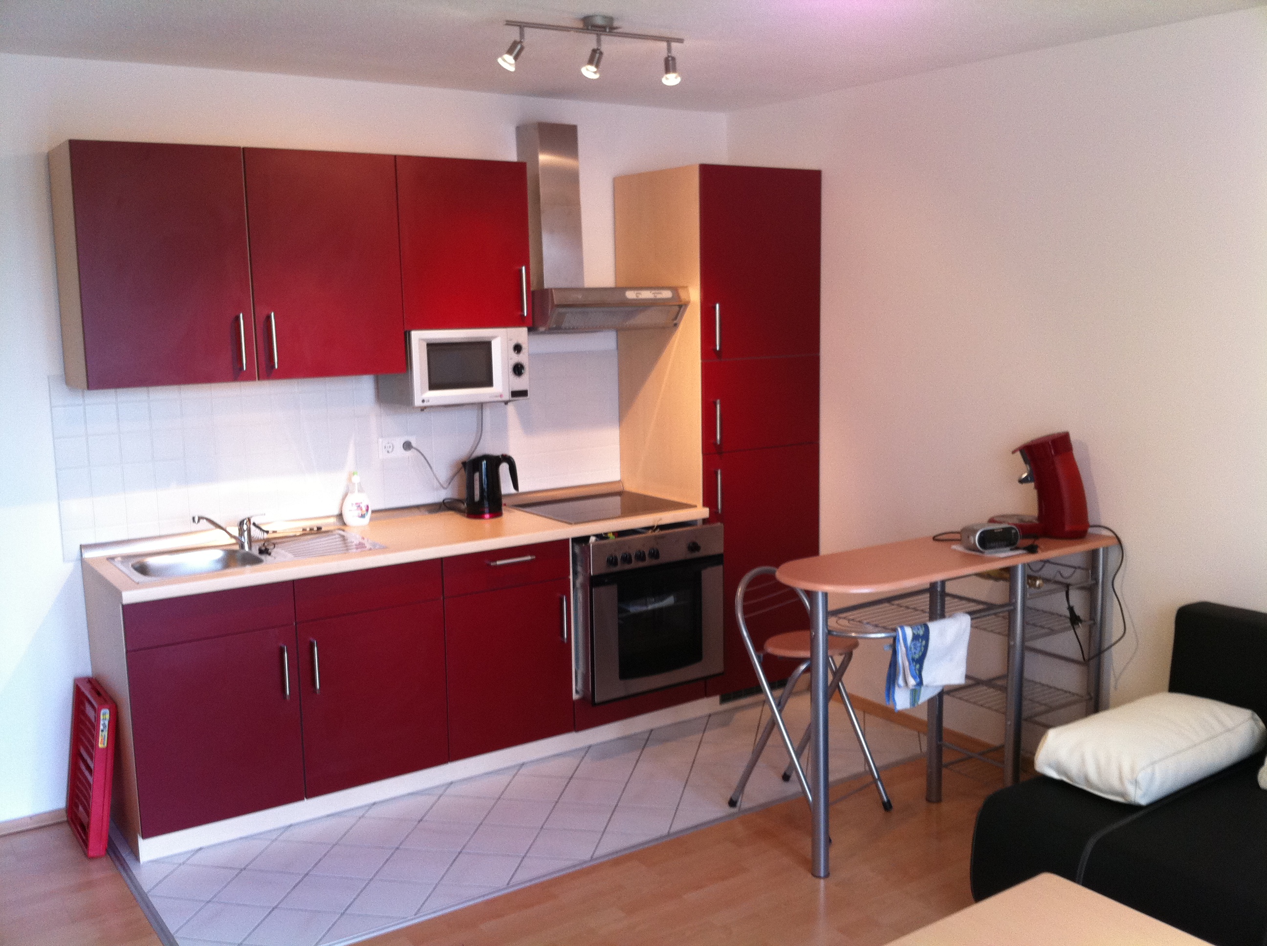 Monteurwohnung - Parkplatz: kostenpflichtige Parkplätze in der Straße - Chiemsee - Wohnung Traunreut