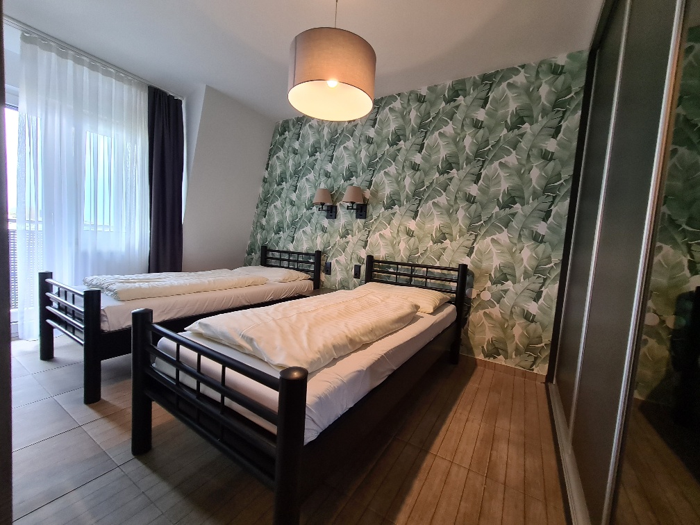 Monteurzimmer: Triangle Management GmbH