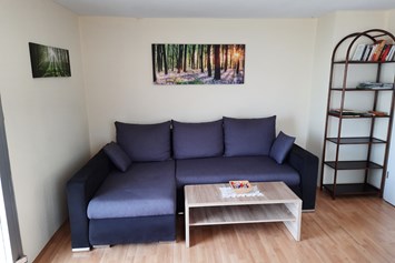 Monteurzimmer: Kleine Wohnung:
Wohnzimmer - Haus am Schroffen