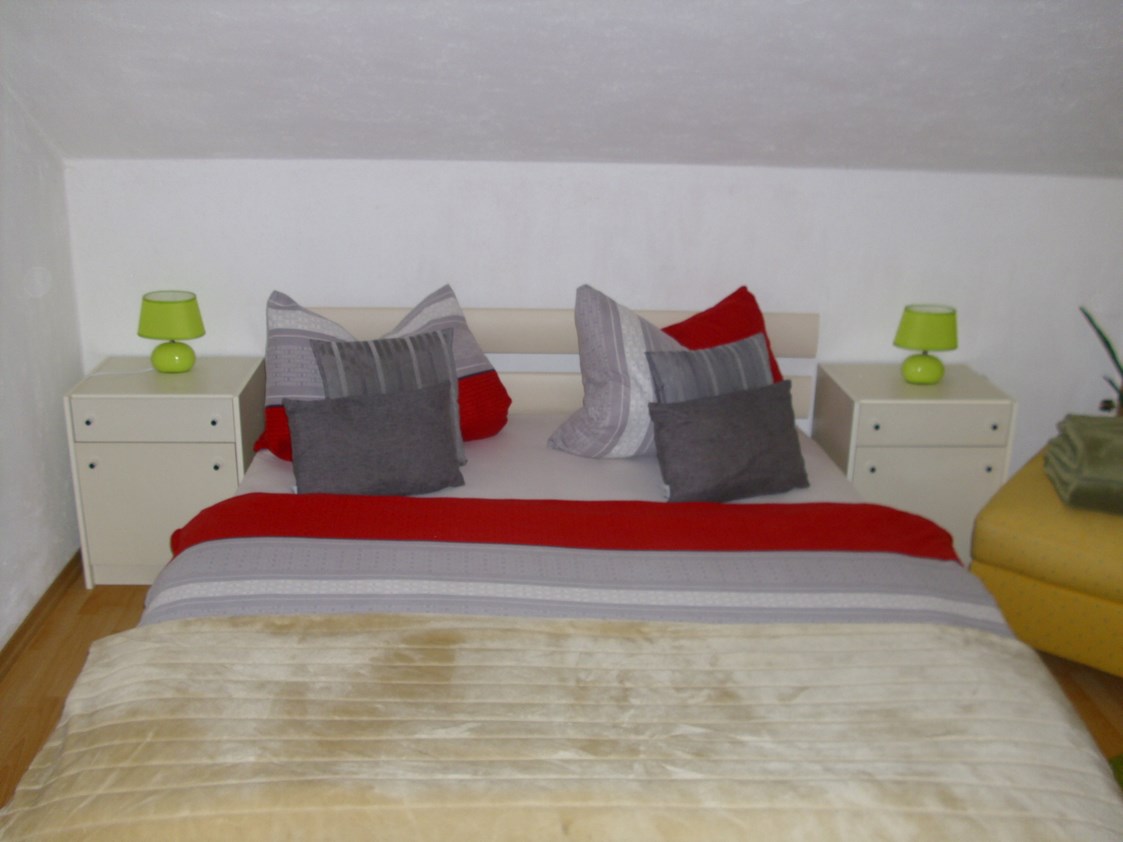 Monteurzimmer: Schlafzimmer der Ferienwohnung Horst in Garmisch-Partenkirchen - horst