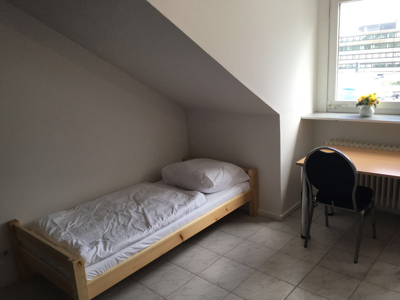 Monteurzimmer: Einzelbett Monteurzimmer Hamburg - A-Z Monteurzimmer Hamburg GmbH