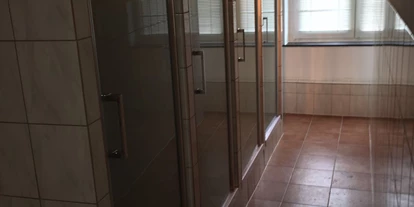Monteurwohnung - PLZ 21035 (Deutschland) - Gemeinschaftsbad mit Duschen - KHH Monteurzimmervermittlung Hamburg GmbH