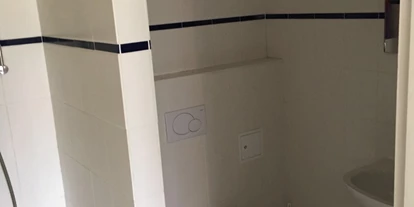 Monteurwohnung - PLZ 21035 (Deutschland) - Bad mit Toilette und Dusche - KHH Monteurzimmervermittlung Hamburg GmbH