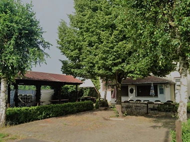 Monteurzimmer: Biergarten mit Grillplatz - Röderschänkenhof