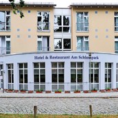 Monteurzimmer - Außenansicht - Hotel & Restaurant Am Schlosspark