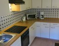 Monteurzimmer: Küche zur Selbstversorgung - Moderne Monteurunterkunft mit Highspeed Internet