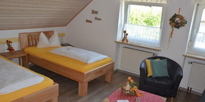Monteurwohnung - Kühlschrank - Berching - Gästehaus Baumann