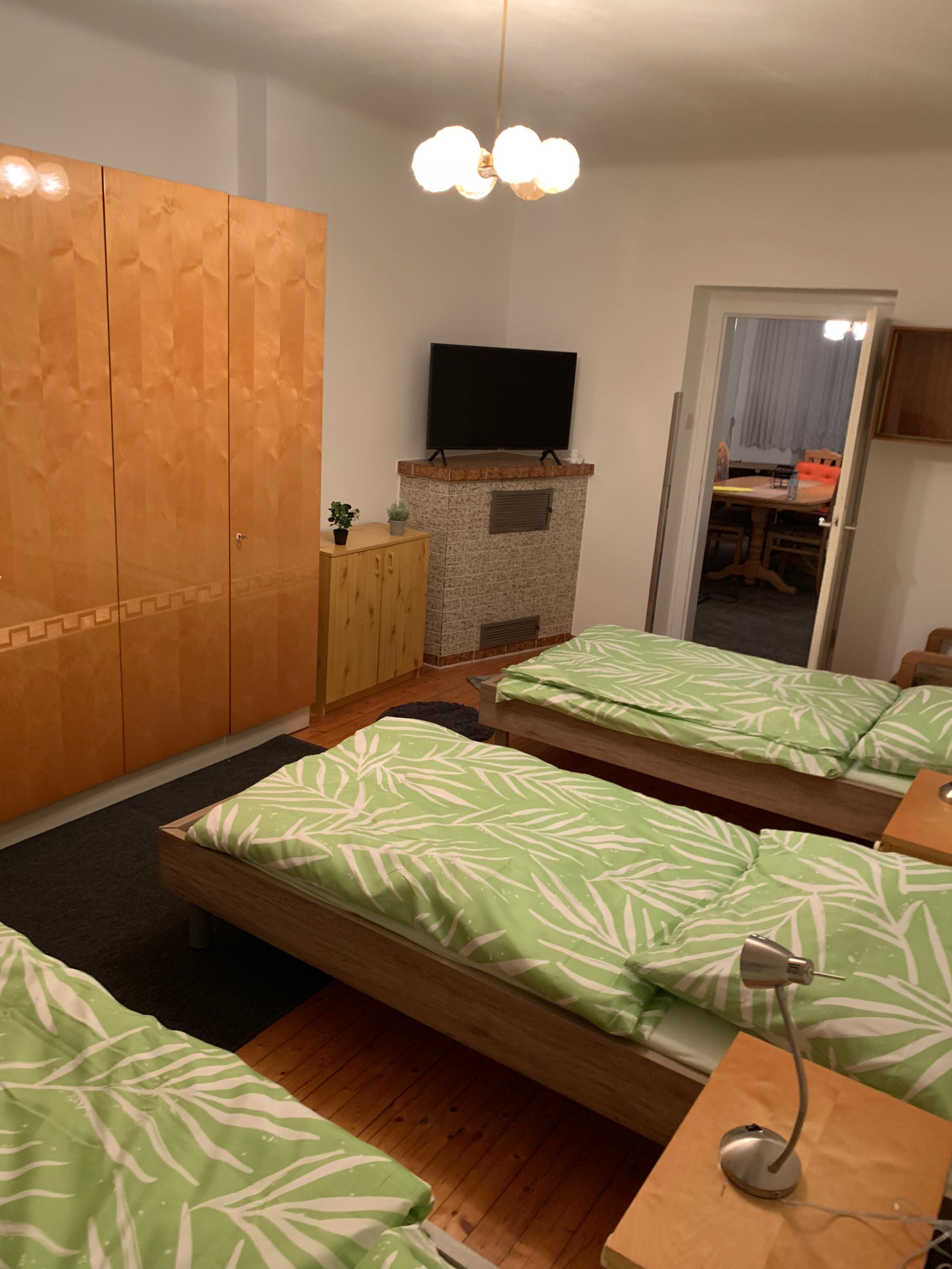 Monteurwohnung - Zimmertyp: Einzelzimmer - Linz (Oberösterreich) - Dreibettzimmer - SchoenwohnenLinz