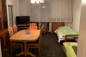 Monteurzimmer: Doppelzimmer - SchoenwohnenLinz