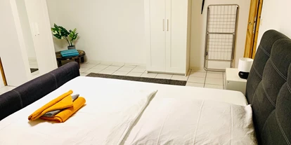 Monteurwohnung - Bettwäsche: Bettwäsche gegen Gebühr - Deutschland - DEUTSCHE VILLA - SOUTERRAIN Apartment 2 Zi. Wohnung in Rostock mit Terrasse EG