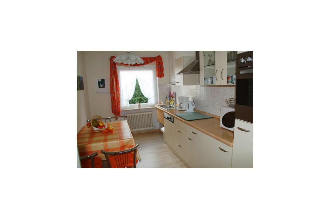 Monteurzimmer: Küche - Ferienwohnung **** Am Bosenberg in St. Wendel, Nähe Bostalsee, Saarland
