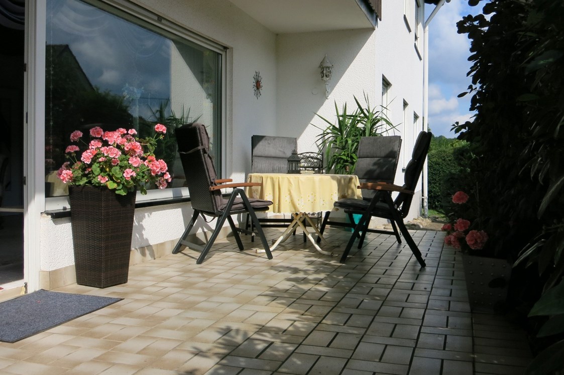 Monteurzimmer: Terrasse - Ferienwohnung **** Am Bosenberg in St. Wendel, Nähe Bostalsee, Saarland