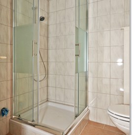 Monteurzimmer: Dusche - Apartment 6, vollausgestattete Wohnung für 1 - 3 Personen