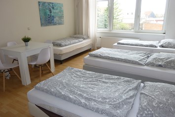 Monteurzimmer: Upgrade zu Unsere Appartements möglich - Monteur-Apartments für 2-4 Personen in zentraler Lage in Erfurt