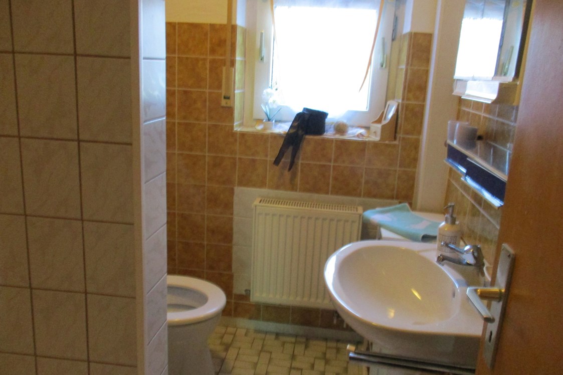 Monteurzimmer: Bad mit WC - Haus Bischoff