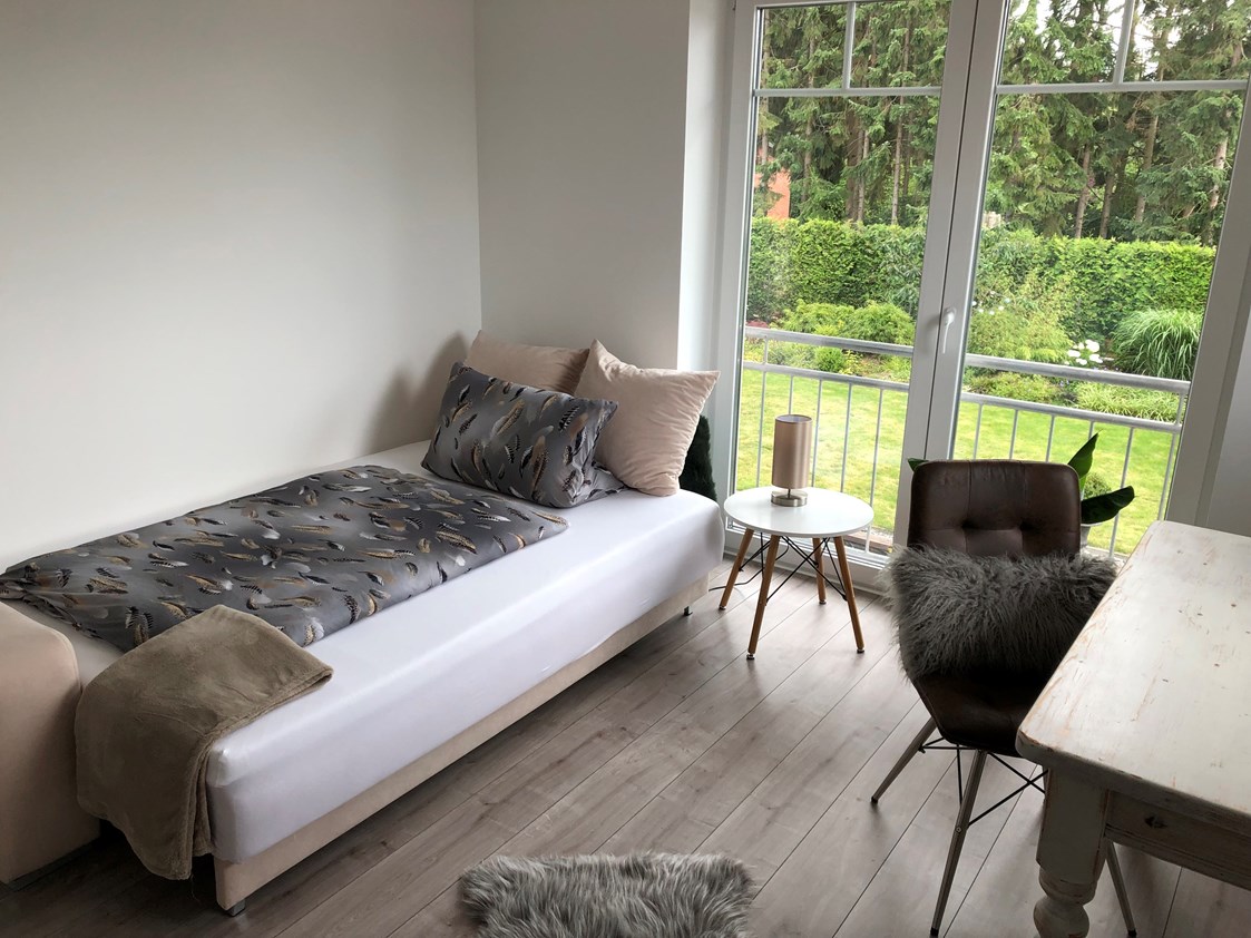 Monteurzimmer: Monteurzimmer in Buchholz - Gemütliches Zimmer mit Küche, Bad und Terrasse