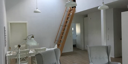 Monteurwohnung - Kaffeemaschine - Schleswig-Holstein - Wohn- und Essbereich - Juhlsgaard - FeWo Speeldeel