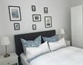 Monteurzimmer: Schlafzimmer mit Doppelbett - Juhlsgaard - FeWo Speeldeel
