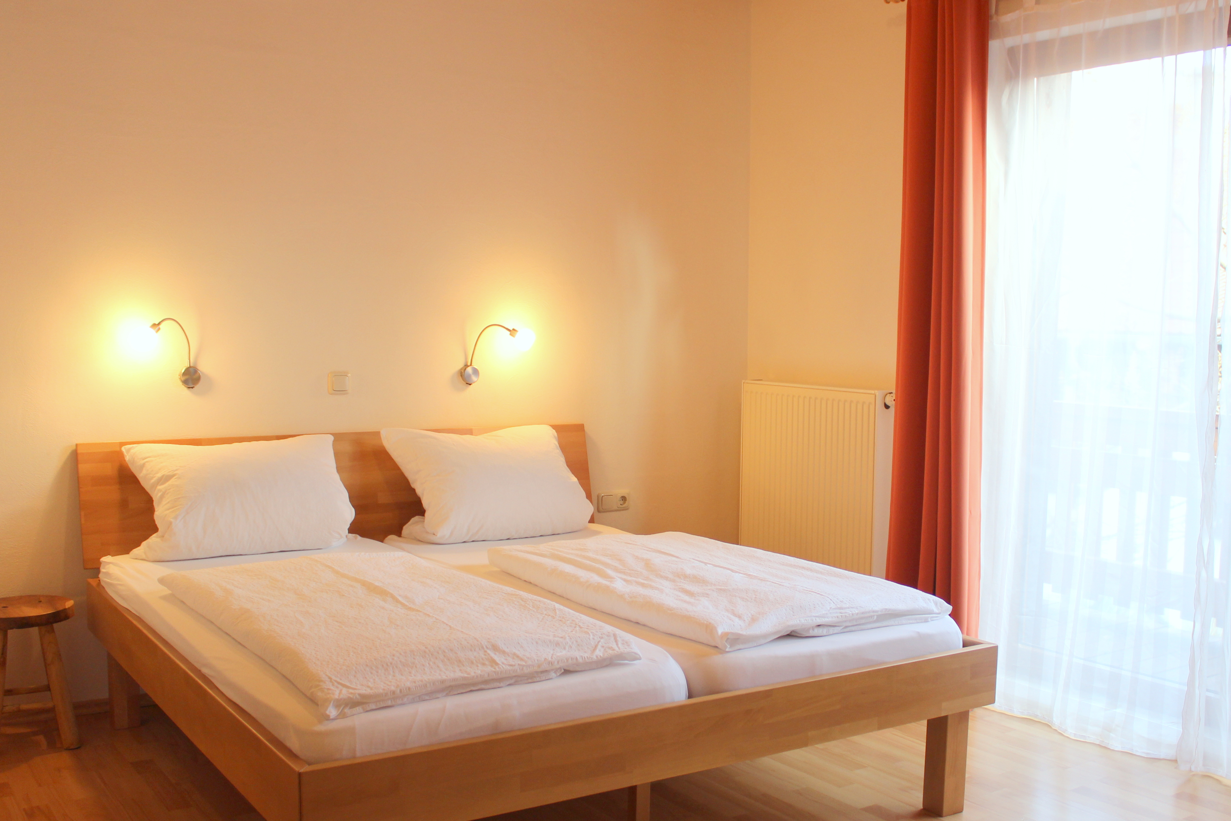 Monteurwohnung - Bettwäsche: Bettwäsche inklusive - Mörlenbach - Fewohaus in der Obstwiese