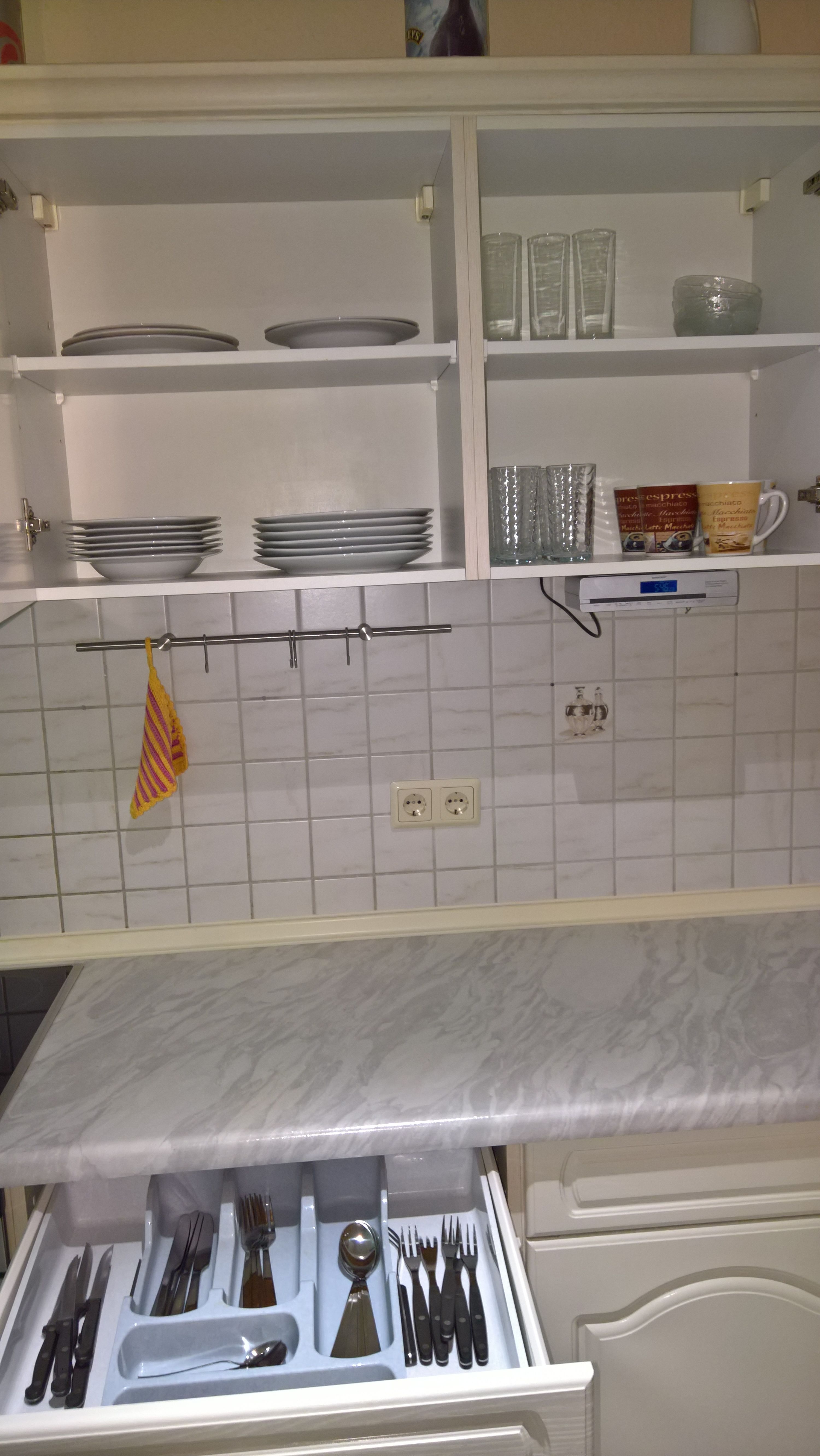 Monteurwohnung - Binnenland - Komplett ausgestattete Küche - Monteurzimmer Elmenhorst  ganze Ferienwohnung